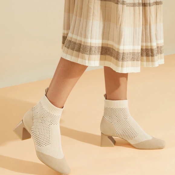 VIVAIA Square-Toe Perforated Heeled Boots(Melissa) In Cream Ivory. Size 7 - Picture 11 of 15